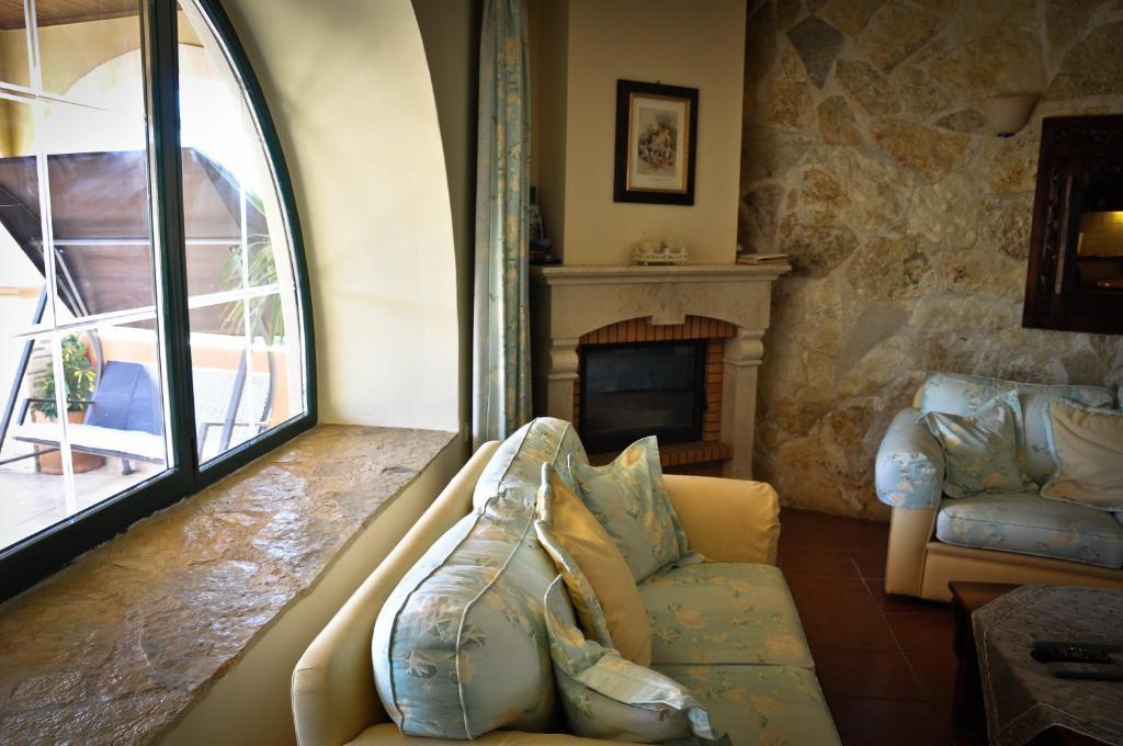 Orsalia Luxury Suites ปลาเตเนียส ห้อง รูปภาพ